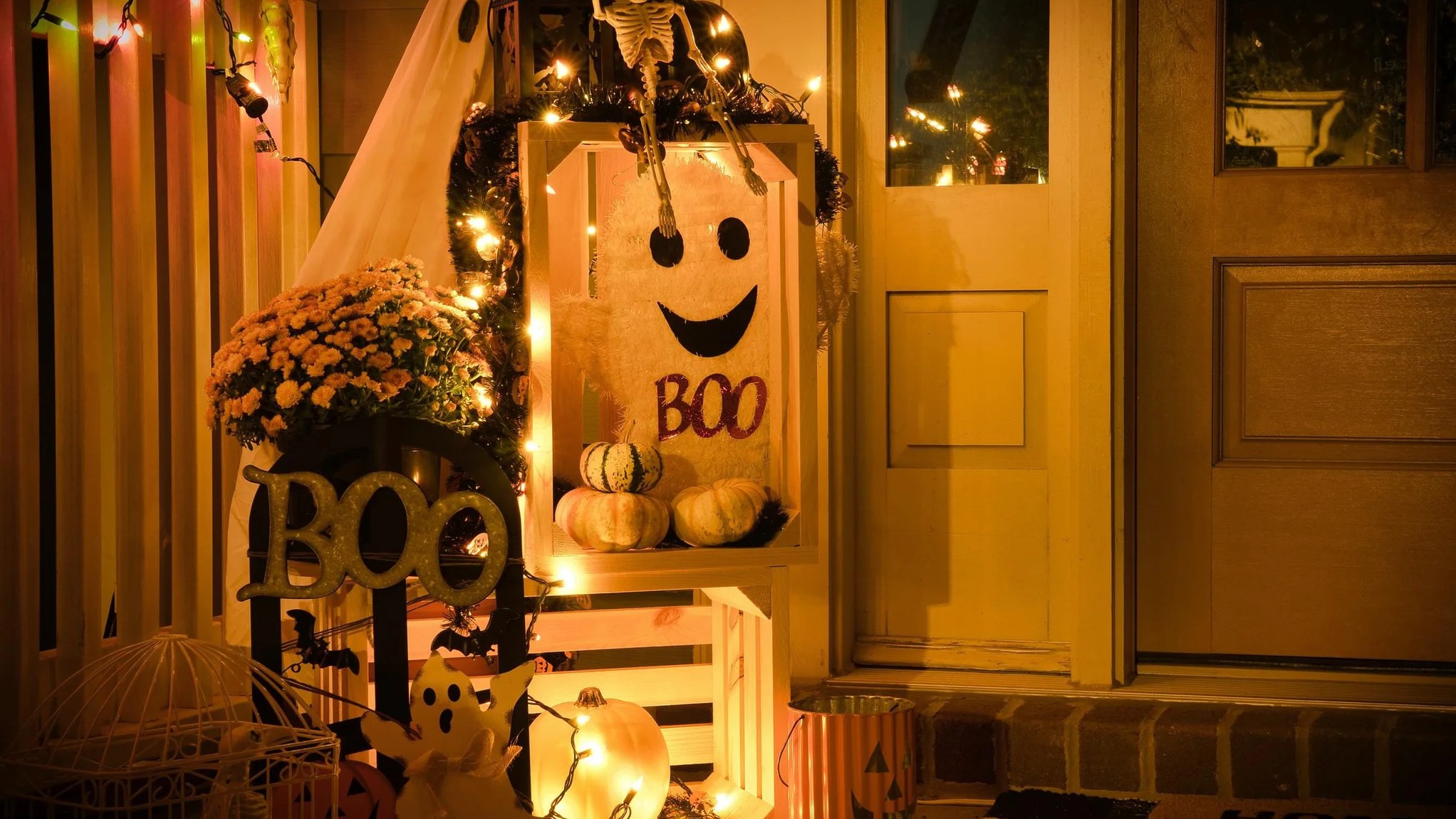 Halloween Home Décor Ideas to Make Your Gibraltar Space a Little Spooky Image